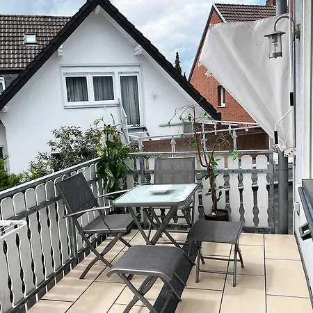 Cozy Worker Apartments Нидеркассель Экстерьер фото