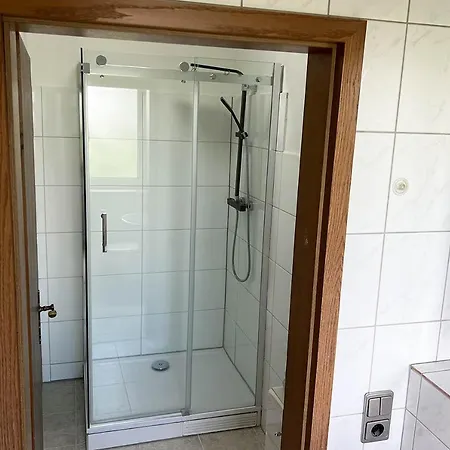 Cozy Worker Apartments Нидеркассель Экстерьер фото