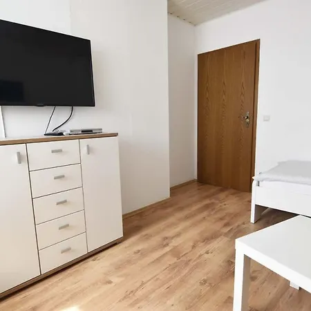 Cozy Worker Apartments Нидеркассель Экстерьер фото